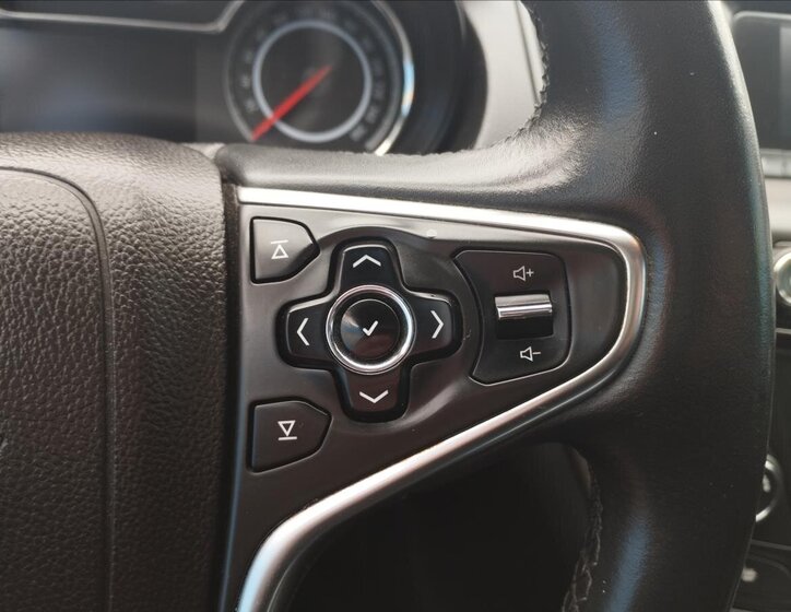 Opel Insignia Kombi 2,0 l 88 kw