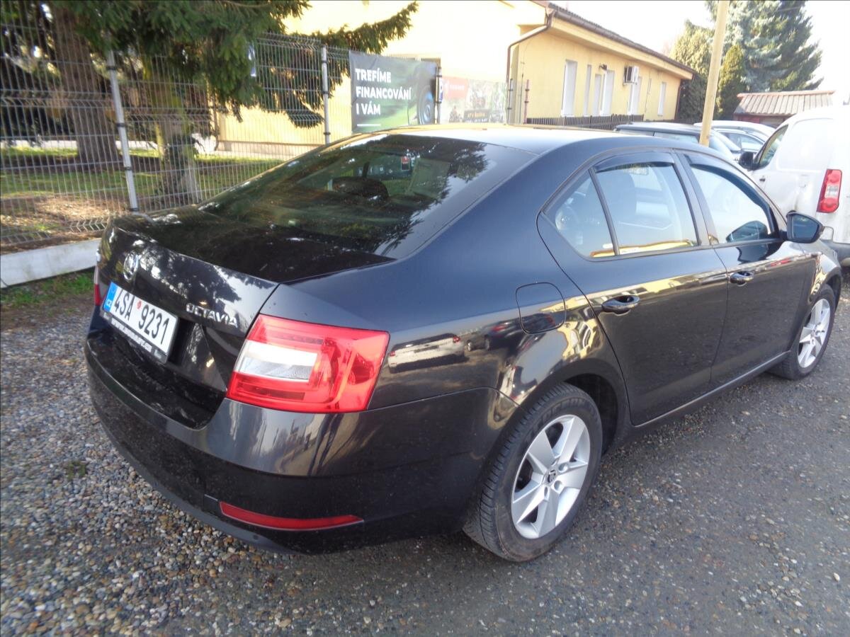 Škoda Octavia Sedan / Limuzína 1,6 l 85 kw