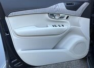 Volvo XC90 SUV 2,0 l 173 kw