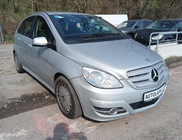 Mercedes-Benz Třídy B MPV 2,0 l 103 kw