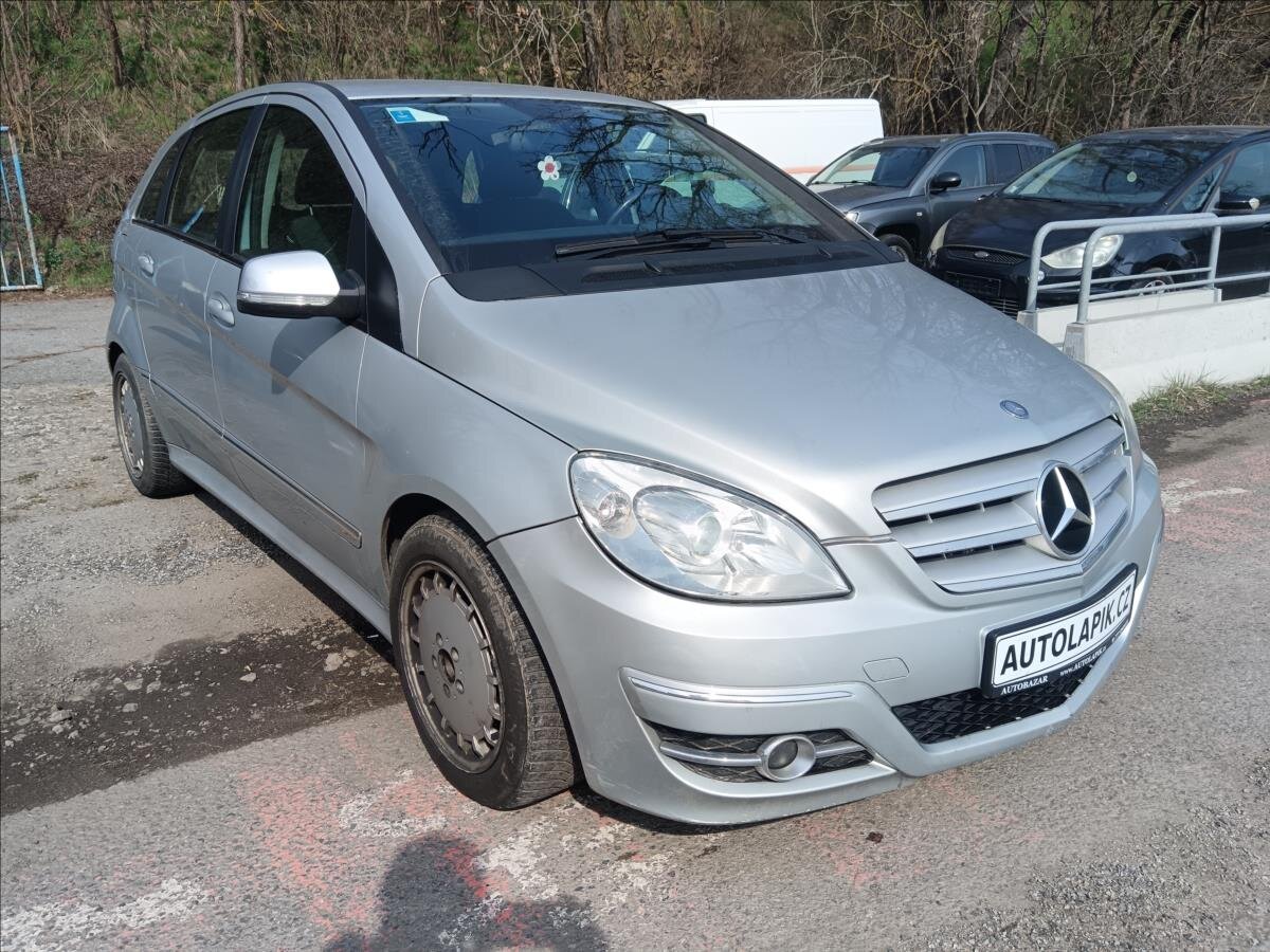 Mercedes-Benz Třídy B MPV 2,0 l 103 kw