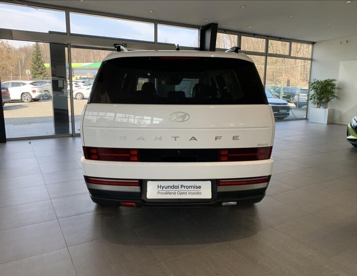 Hyundai Santa Fe SUV / Terénní 1,6 l 117 kw