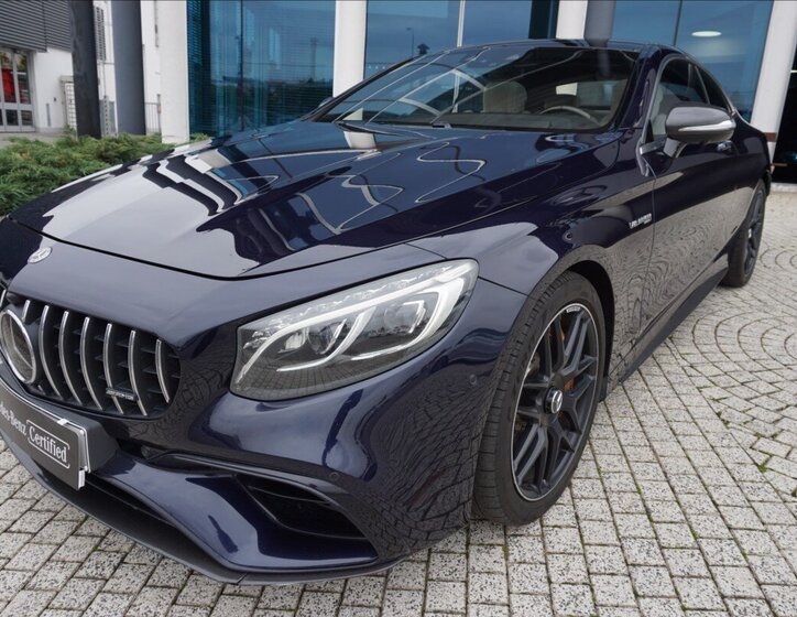 Mercedes-Benz Třídy S Kupé 4,0 l 450 kw