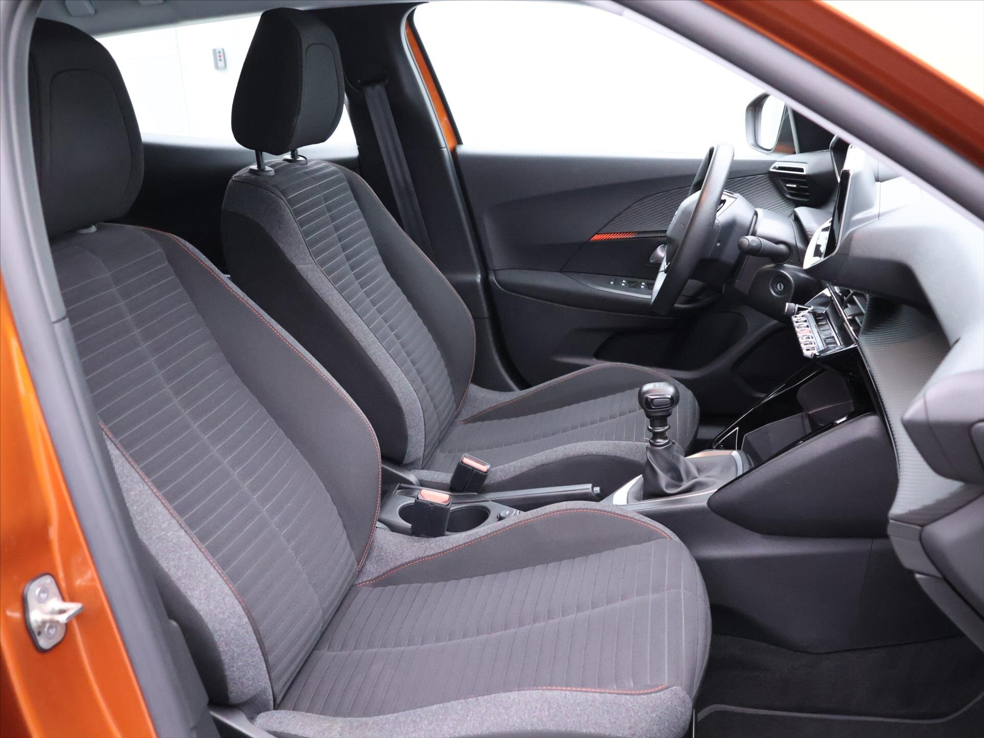 Peugeot 2008 SUV / Terénní 1,2 l 74 kw