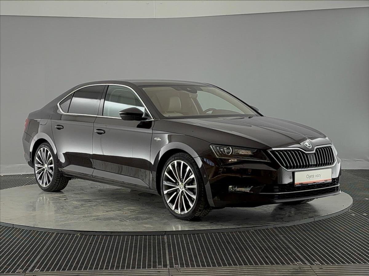 Škoda Superb Liftback 2,0 l 206 kw