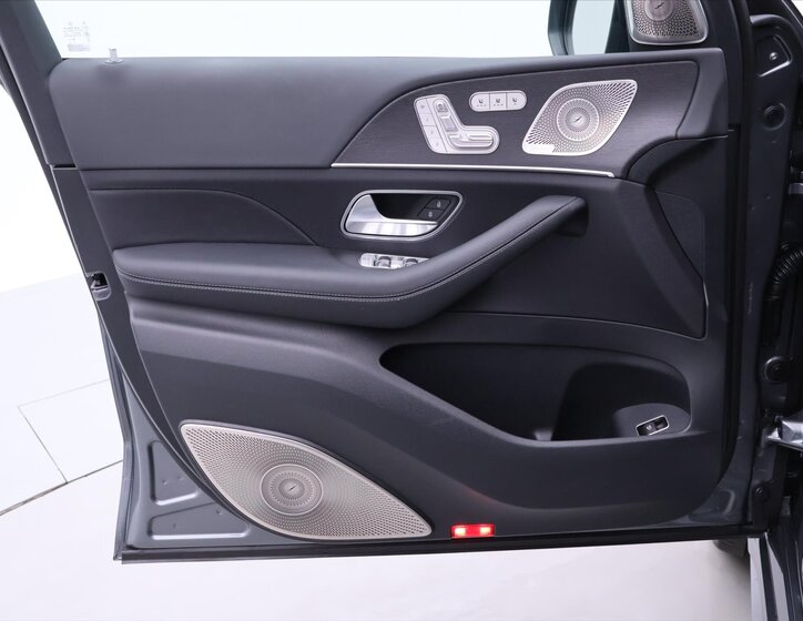 Mercedes-Benz GLS 12