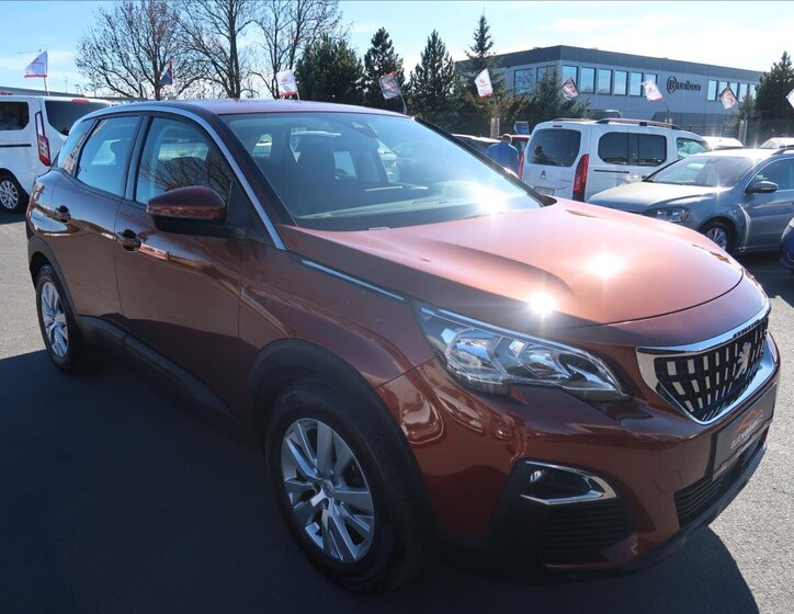 Peugeot 3008 SUV / Terénní 1,2 l 96 kw