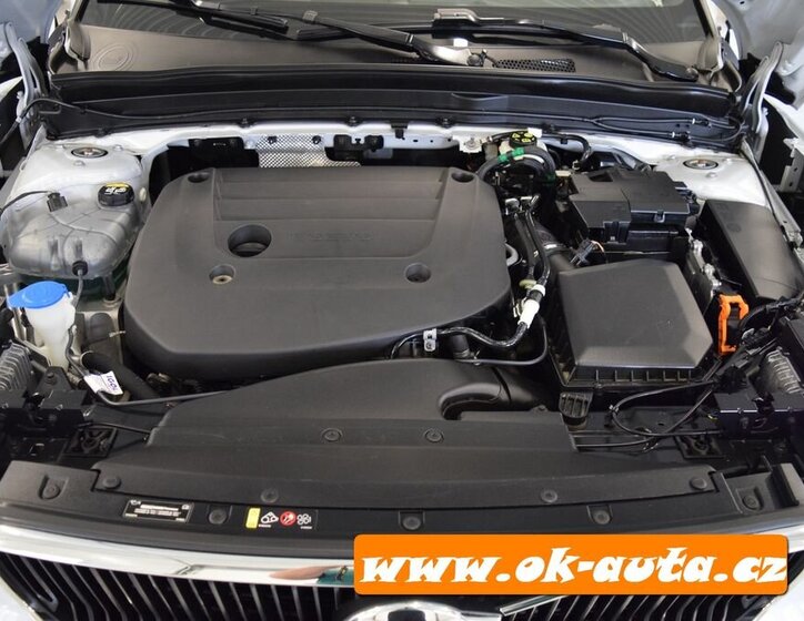 Volvo XC40 SUV 2,0 l 120 kw