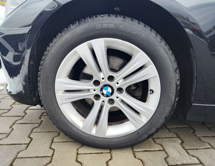 BMW Řada 3 Kombi 2,0 l 135 kw