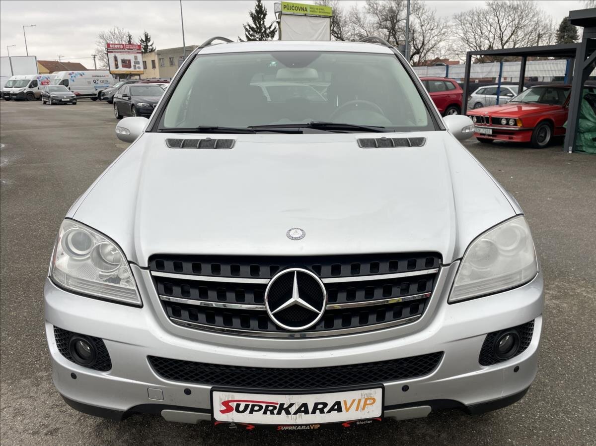 Mercedes-Benz Třídy M SUV 3,5 l 200 kw