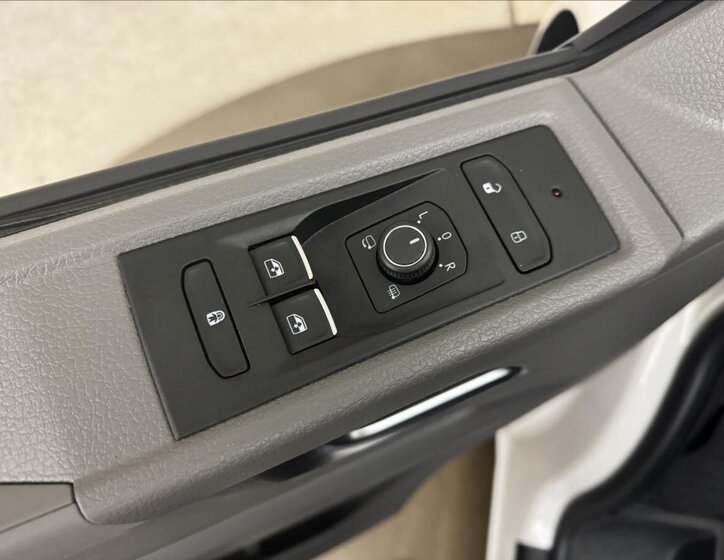 Volkswagen Transporter 27