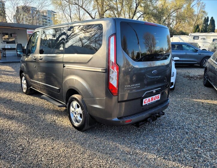 Ford Tourneo Custom MPV 2,0 l 125 kw