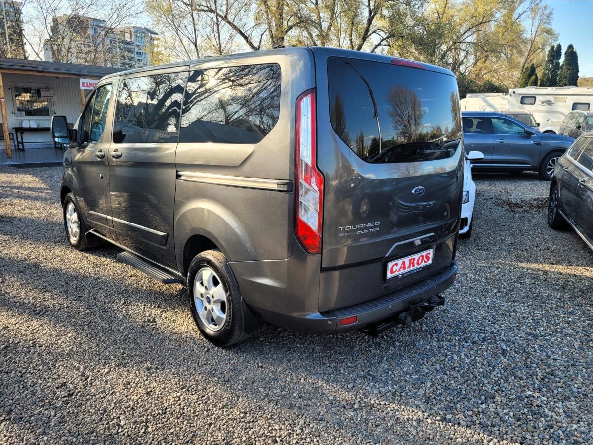 Ford Tourneo Custom MPV 2,0 l 125 kw