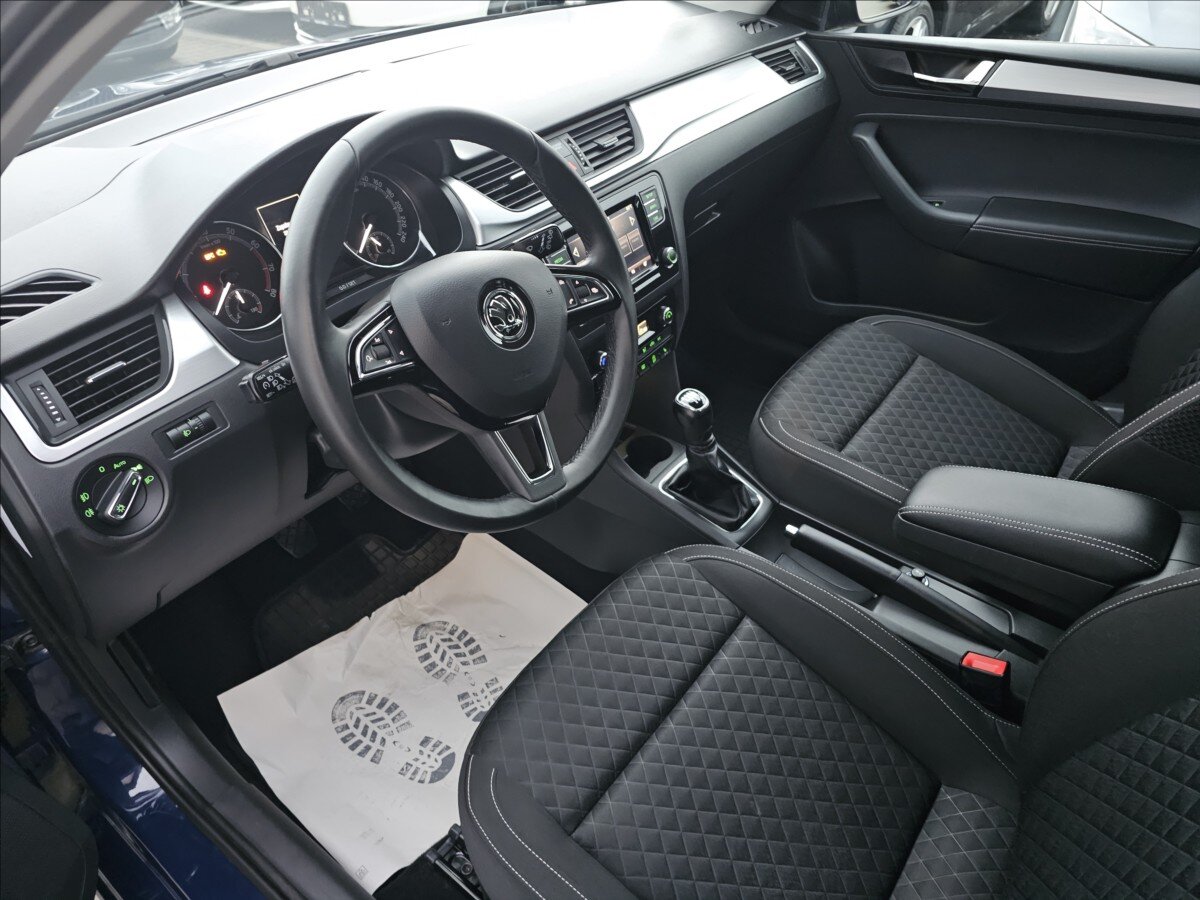 Škoda Rapid Hatchback 999,0 81 kw