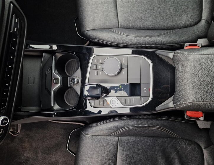 BMW Řada 2 Sedan 2,0 l 110 kw