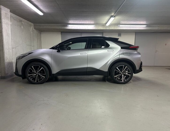 Toyota C-HR Hatchback 1,8 l 90 kw