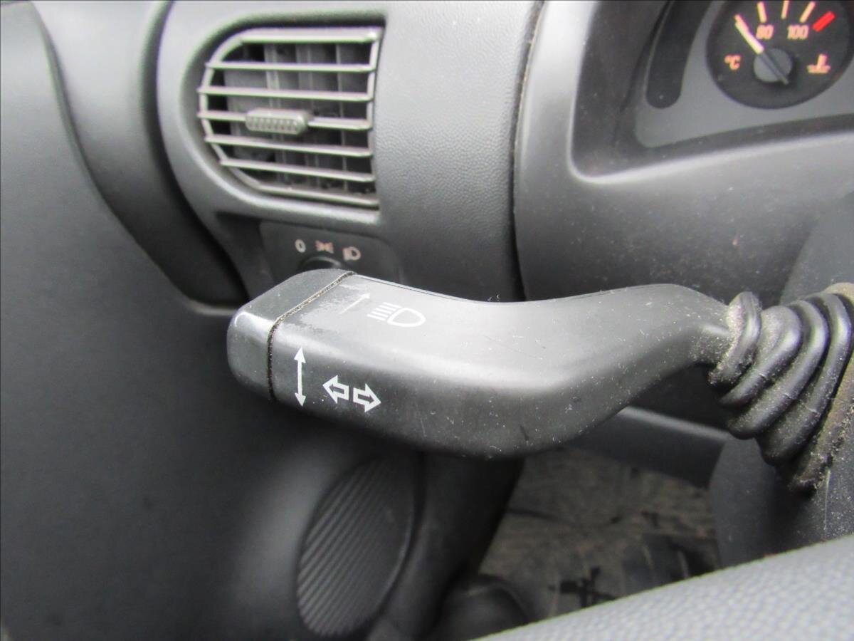 Opel Corsa Hatchback 1,2 l 55 kw