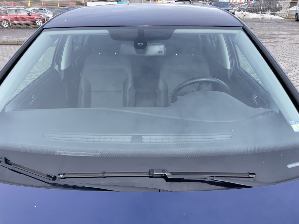 Volkswagen Golf Hatchback 1,6 l 77 kw