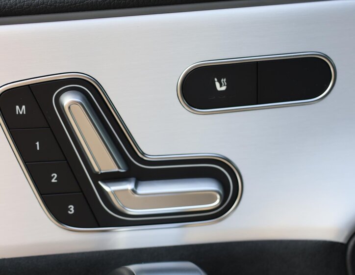 Mercedes-Benz CLA Kupé 1,3 l 120 kw