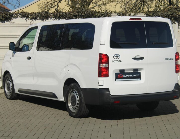 Toyota ProAce 4