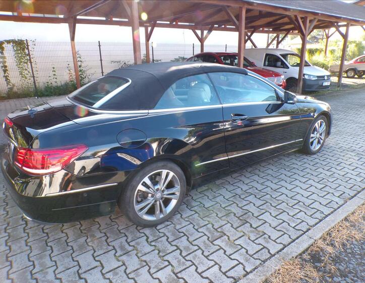 Mercedes-Benz Třídy E 28