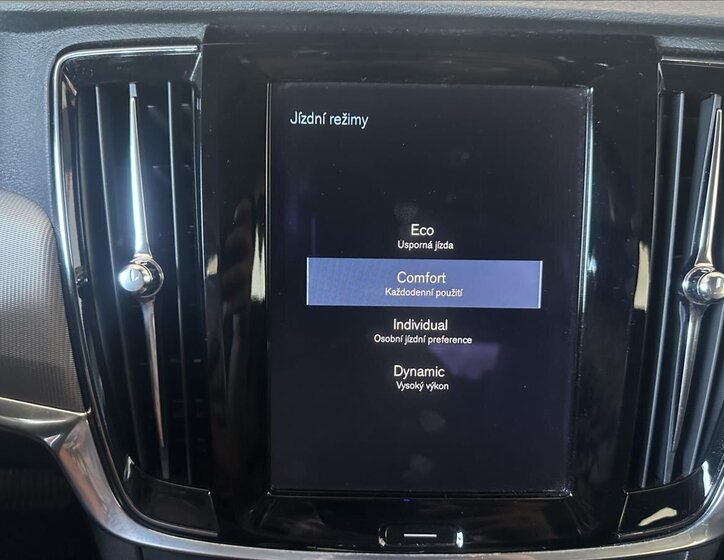 Volvo V90 Kombi 2,0 l 140 kw