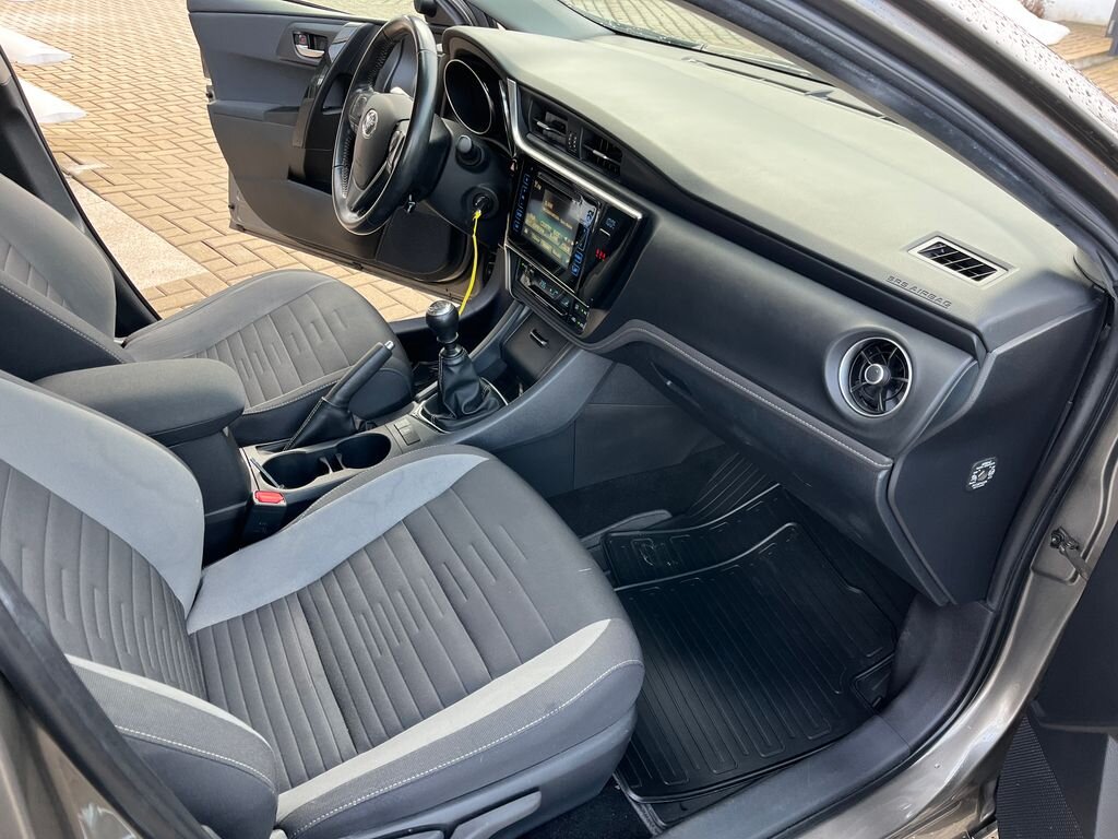 Toyota Auris Hatchback 1,6 l 97 kw