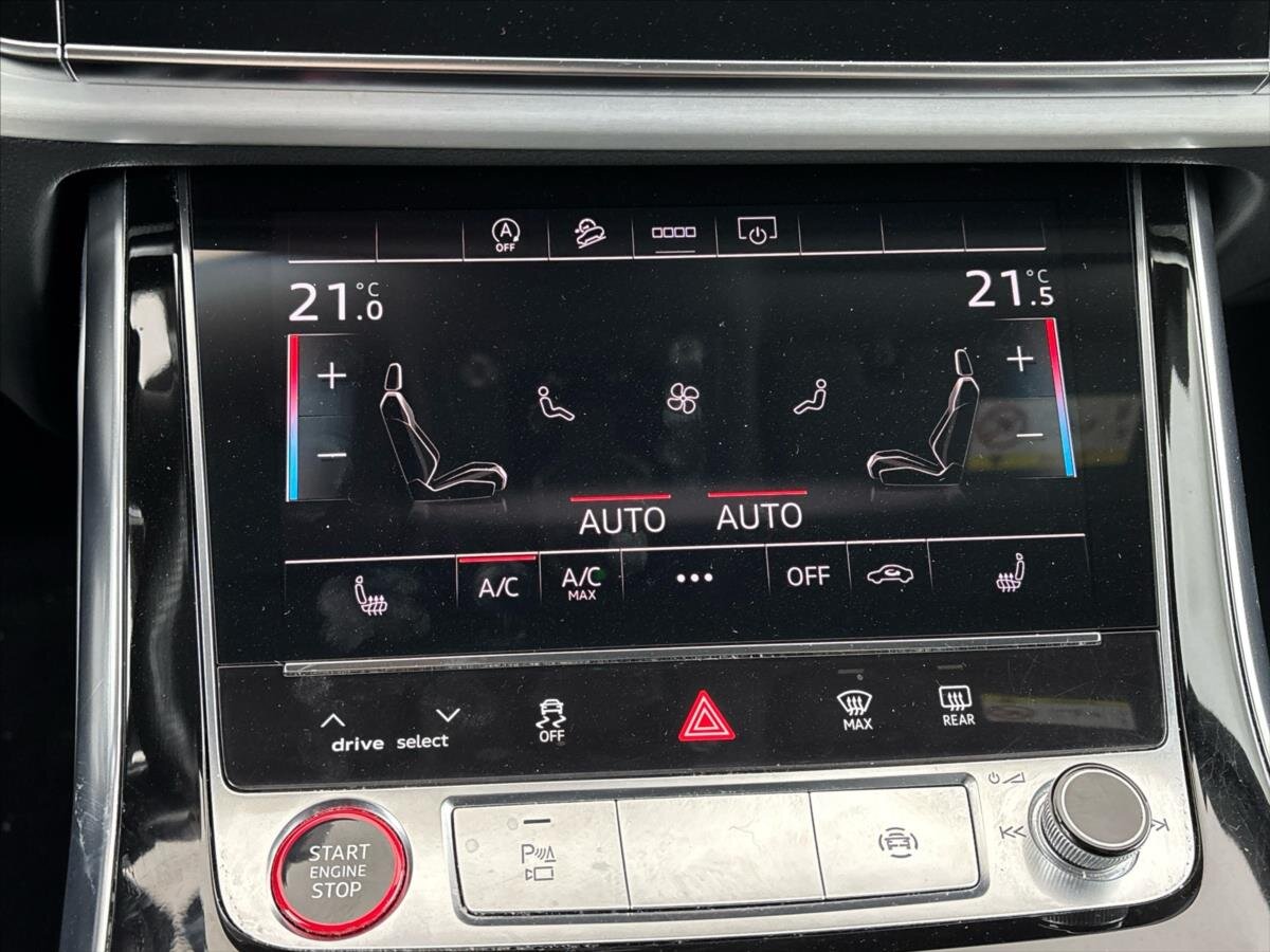 Audi SQ8 SUV / Terénní 4,0 l 373 kw