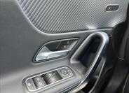 Mercedes-Benz Třídy A 12