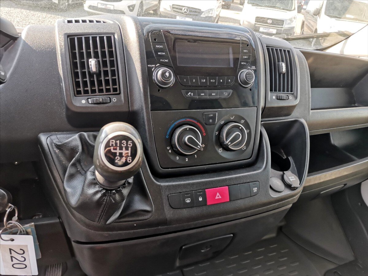 Peugeot Boxer Skříň 2,2 l 110 kw