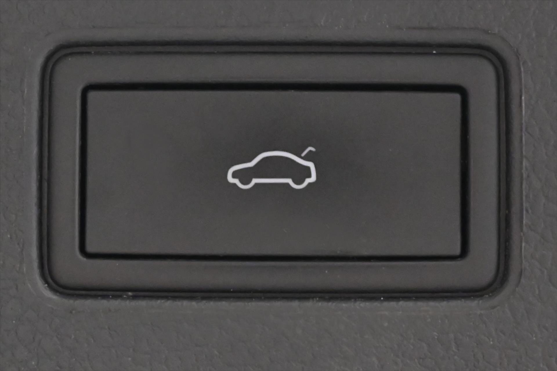 Volkswagen Passat Kombi 1,4 l 115 kw