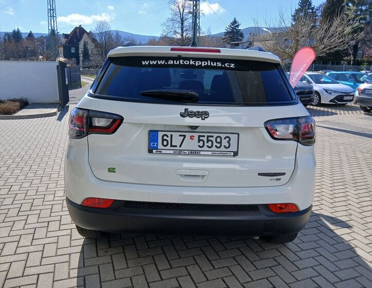 Jeep Compass SUV / Terénní 1,5 l 96 kw
