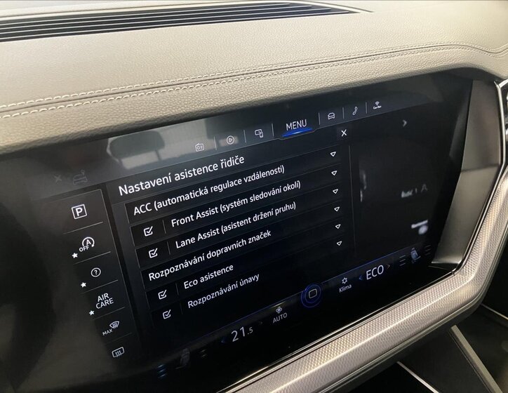 Volkswagen Touareg 9