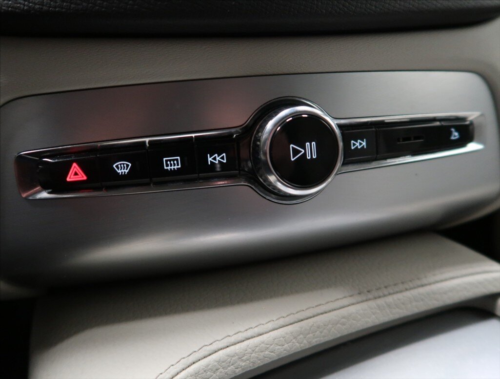 Volvo XC90 SUV 2,0 l 173 kw