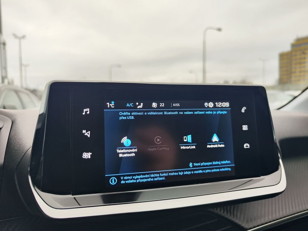 Peugeot 208 Hatchback 1,2 l 74 kw