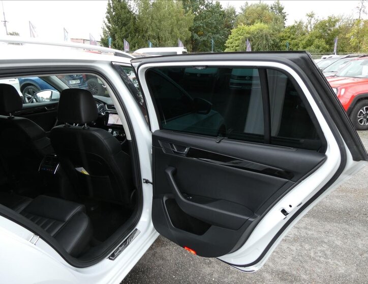 Škoda Superb Kombi 2,0 l 140 kw