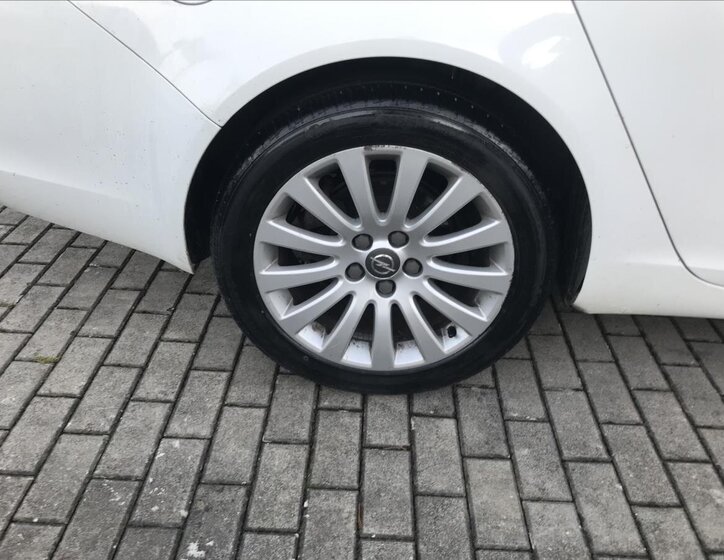 Opel Insignia Kombi 2,0 l 96 kw