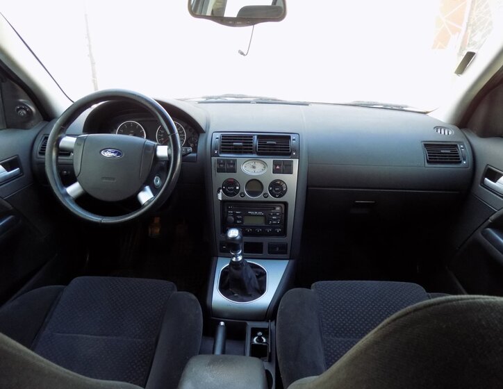 Ford Mondeo Kombi 2,0 l 107 kw
