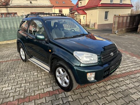 Toyota RAV4 SUV 2,0 l 110 kw