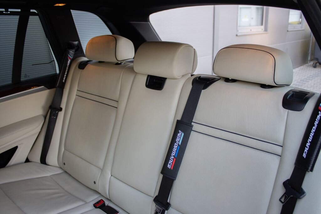 BMW X5 SUV / Terénní 3,0 l 225 kw