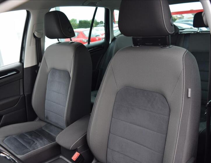 Volkswagen Golf Sportsvan 14