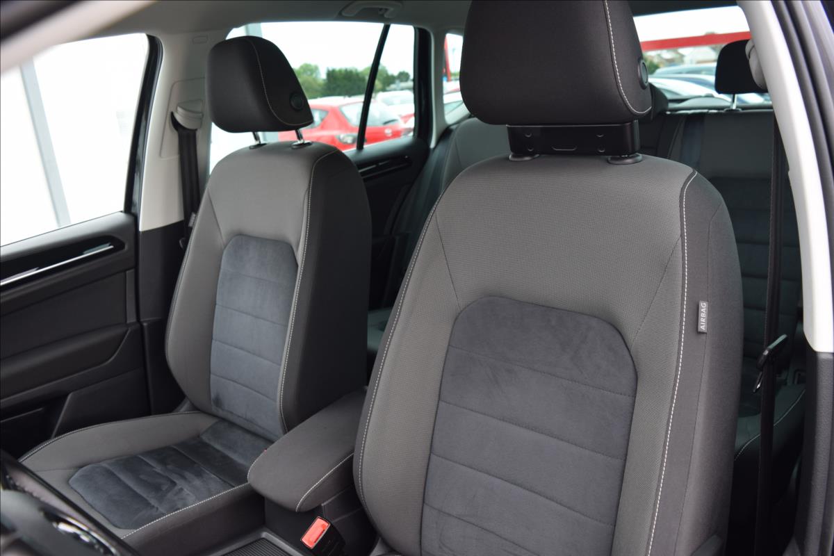 Volkswagen Golf Sportsvan