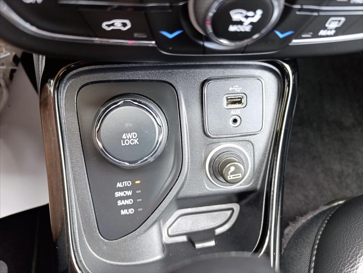 Jeep Compass SUV 2,0 l 125 kw