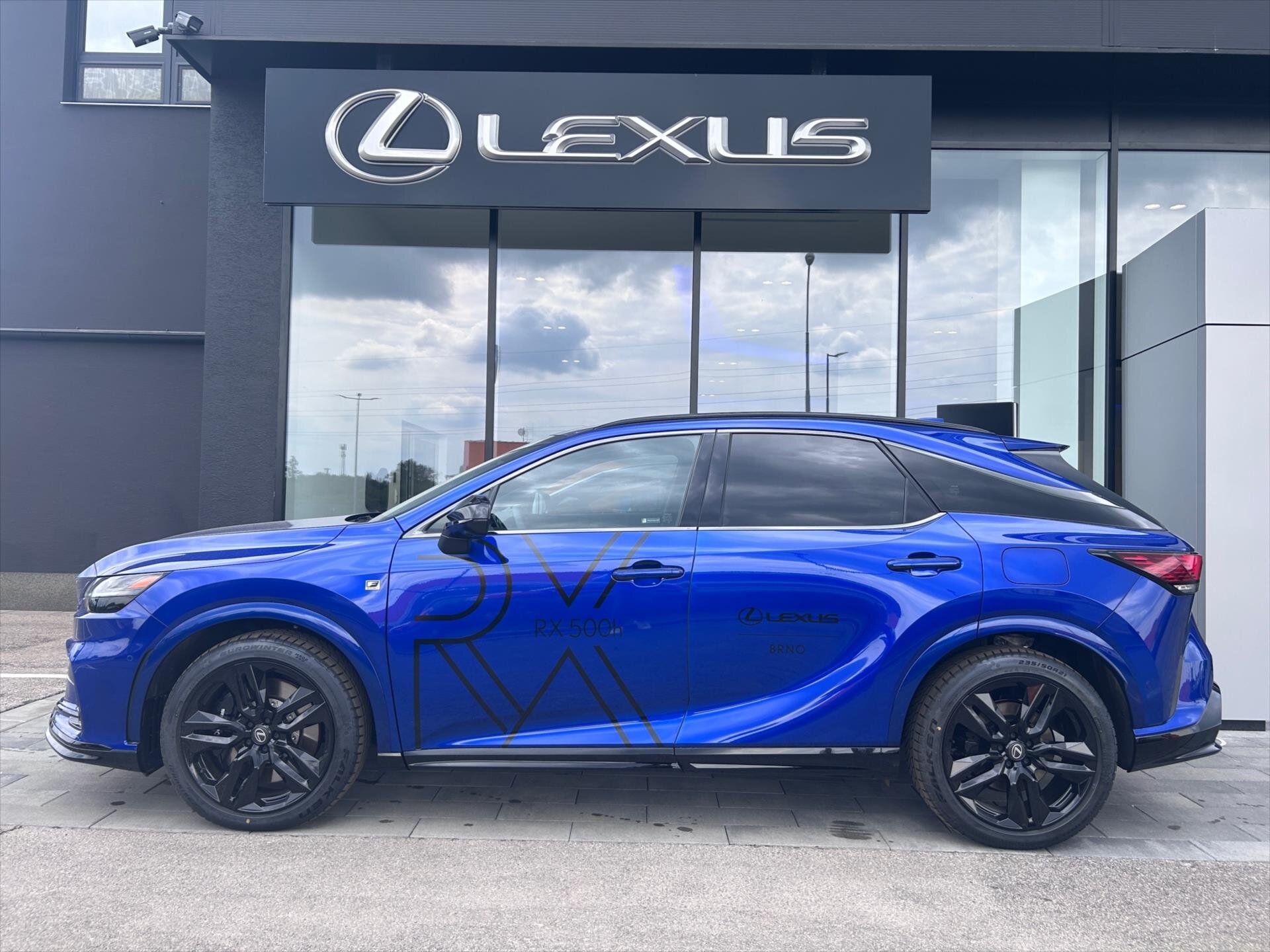 Lexus RX 500h SUV / Terénní 2,4 l 272 kw