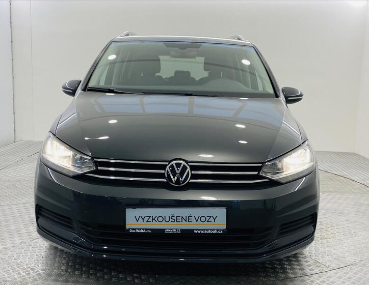 Volkswagen Touran 4