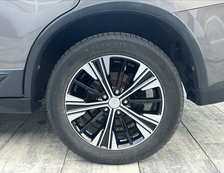 Mitsubishi Outlander SUV / Terénní 2,3 l 110 kw