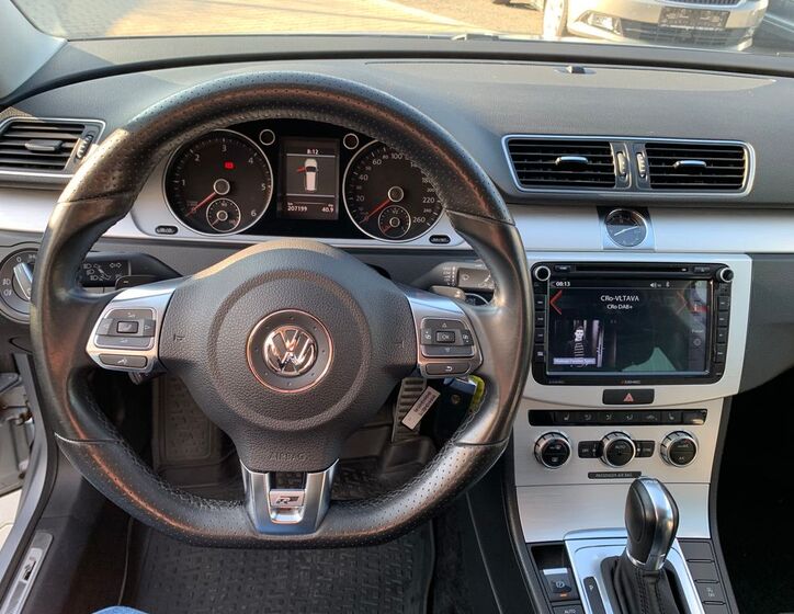Volkswagen Passat 13