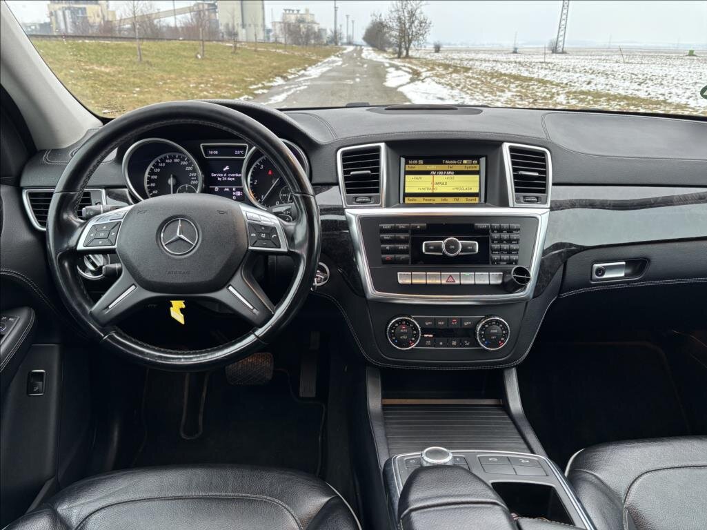 Mercedes-Benz Třídy M SUV / Terénní 3,0 l 190 kw