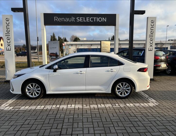 Toyota Corolla Sedan 1,5 l 92 kw