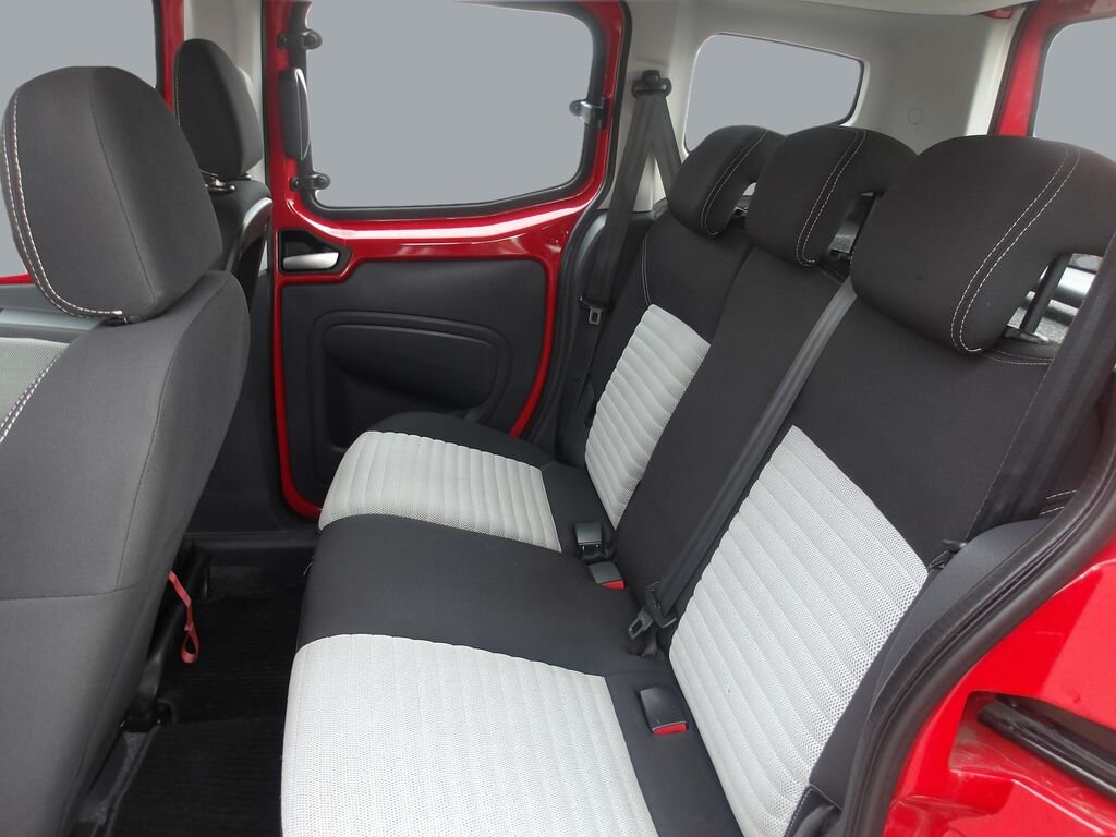 Peugeot Bipper Tepee Hatchback 1,4 l 54 kw